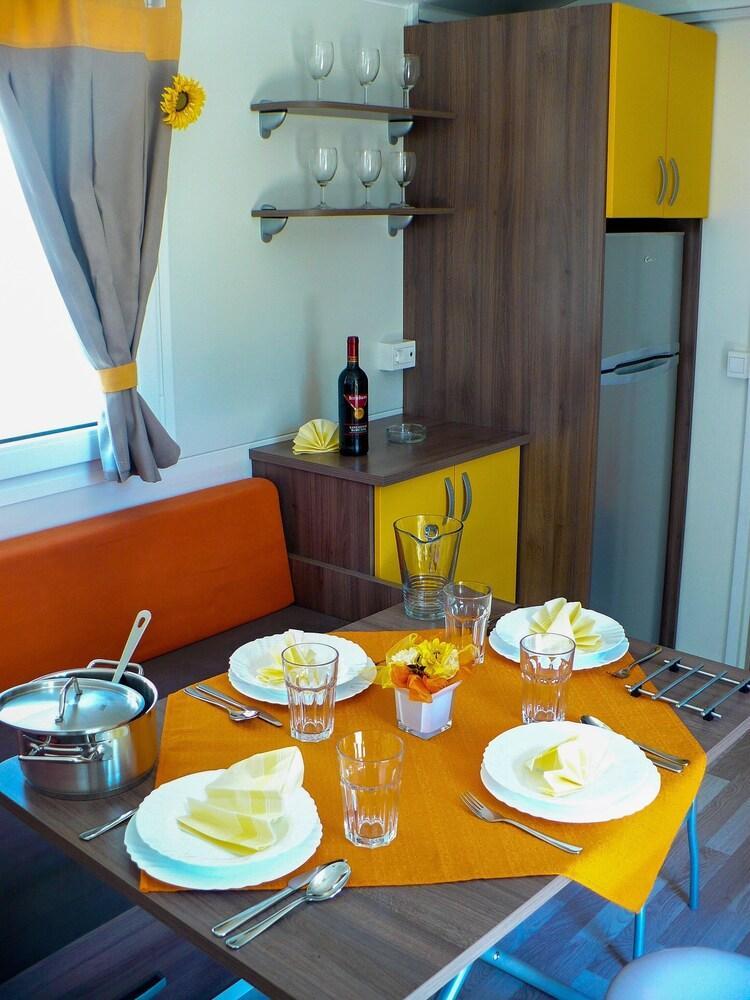 Victoria Mobilehome In Camping Mare E Pineta Lido di Spina Bagian luar foto