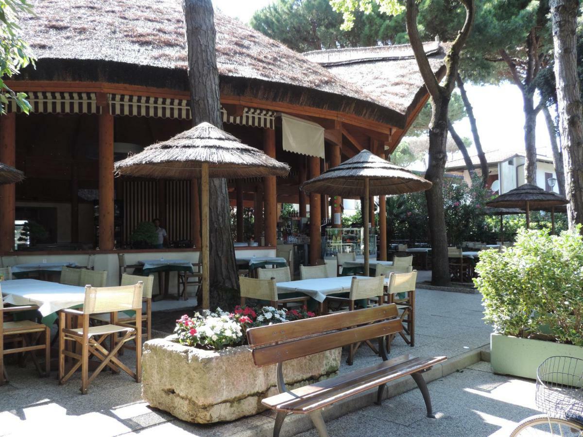 Victoria Mobilehome In Camping Mare E Pineta Lido di Spina Bagian luar foto