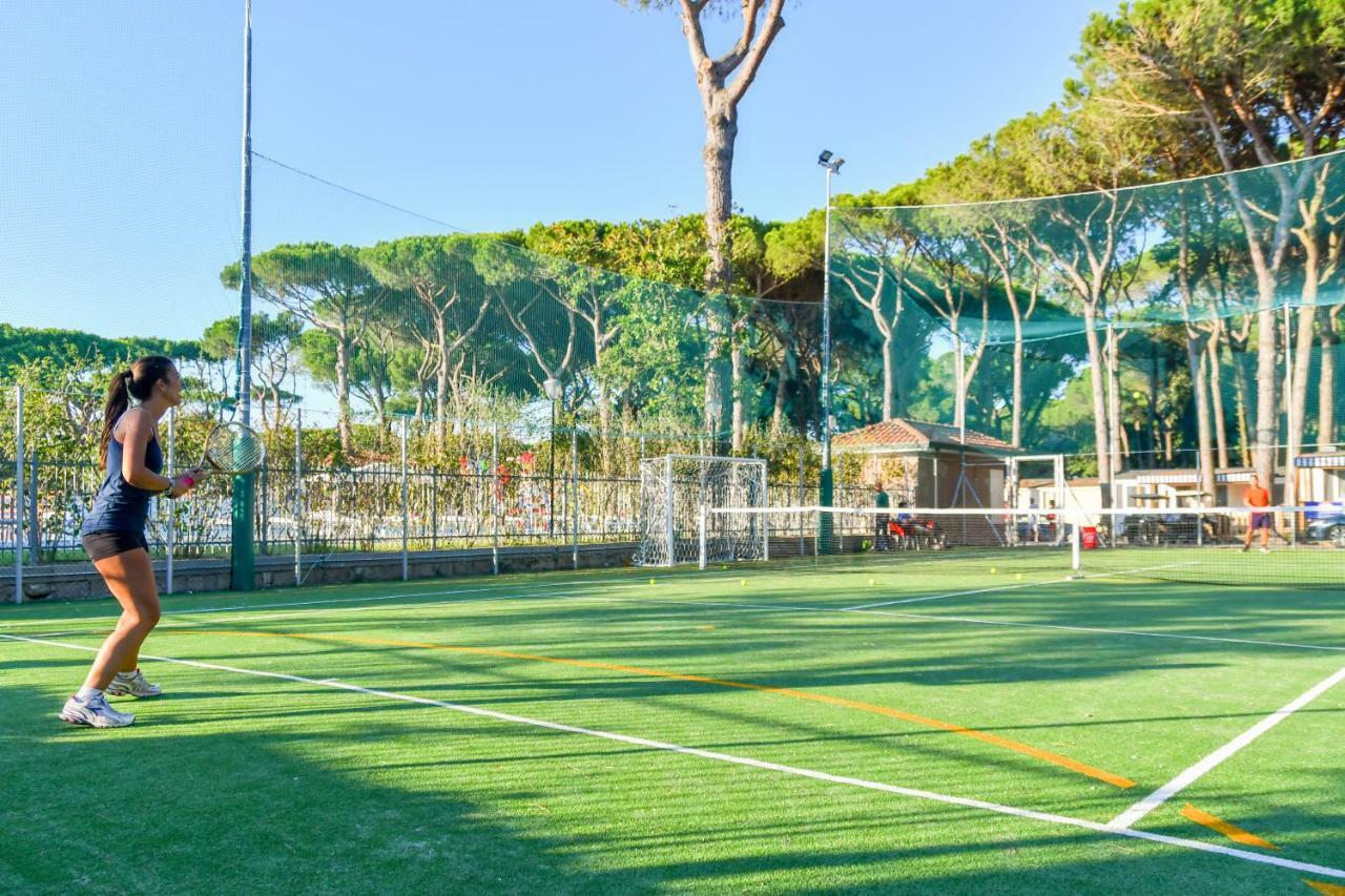 Victoria Mobilehome In Camping Mare E Pineta Lido di Spina Bagian luar foto